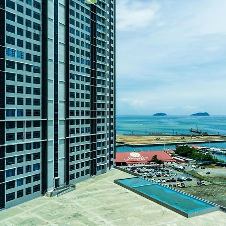 Full Seaview 2R1B Condo For 6Pax In 코타키나발루 외부 사진