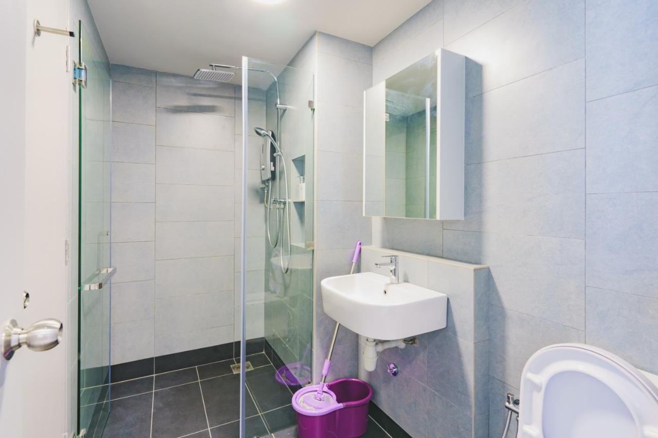Full Seaview 2R1B Condo For 6Pax In 코타키나발루 외부 사진