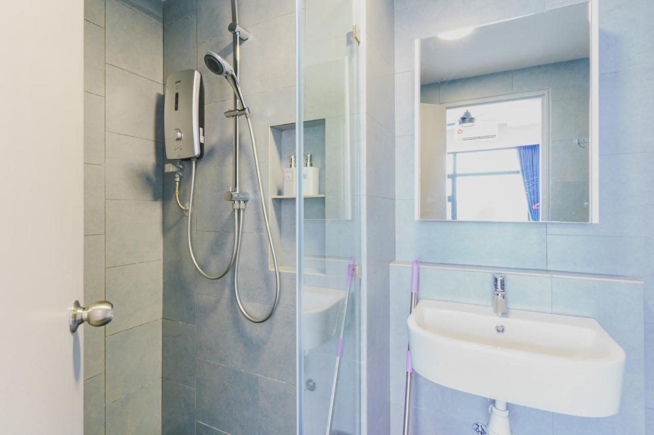 Full Seaview 2R1B Condo For 6Pax In 코타키나발루 외부 사진